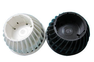 Máquina de moldeo por inyección horizontal de 160 toneladas con sujeción vertical
