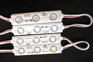 Máquina de moldeo de plástico vertical de 25 toneladas para destornillador pequeño