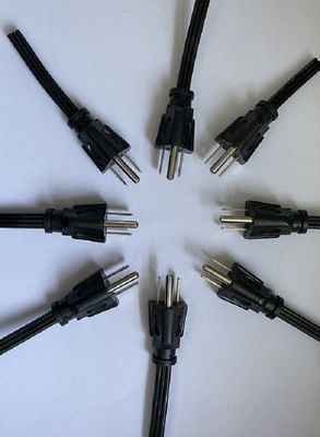 Máquina de moldeado por inyección de tablas giratorias verticales de 120 toneladas para tapones de cables