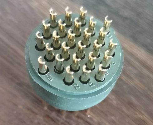 Máquina de fabricación de conectores específicos de 120 toneladas Máquina de moldeo por inyección de mesa rotativa vertical