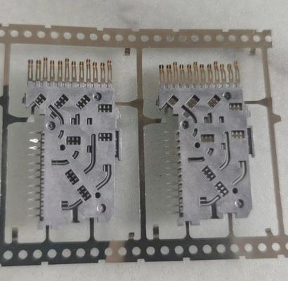 Máquina de moldeo por inyección de alta velocidad de plástico vertical de 55 toneladas utilizada para piezas de IM