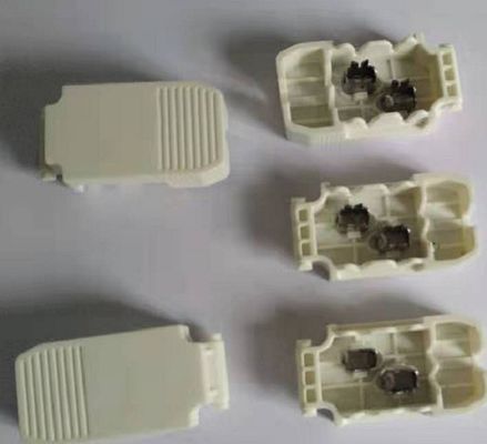 Máquina de moldeo por inyección de plástico vertical de 55 toneladas de alta eficiencia utilizada para el detonador