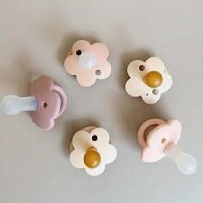Máquina de moldeo por inyección de silicona LSR vertical de ahorro de energía para chupeta de bebé