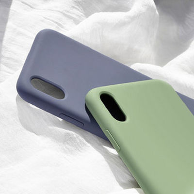 Máquina de inyección de silicona LSR vertical utilizada para el estuche de teléfono móvil de silicona