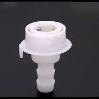 Máquina de moldeo por inyección de plástico rotativo vertical de ahorro de energía para conector de tubería de agua