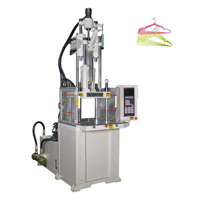 Máquina de moldeo por inyección vertical estándar de 55 toneladas para la fabricación de perchas