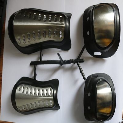 Máquina de moldeo por inyección vertical de mesa de 250 toneladas de bajo trabajo para la fabricación de patinetas