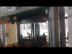 Máquina de moldeo por inyección de plástico vertical