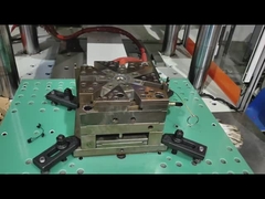 Máquina de moldeo por inyección de una sola diapositiva vertical de 160 toneladas utilizada para filtro de aire de cabina